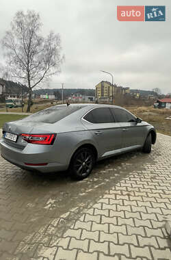 Ліфтбек Skoda Superb 2016 в Трускавці