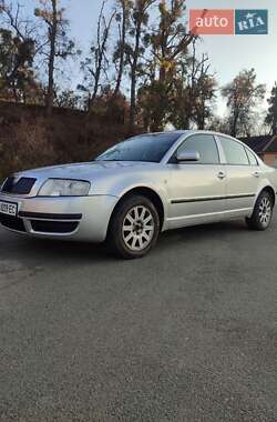 Лифтбек Skoda Superb 2003 в Калиновке