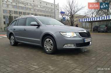 Універсал Skoda Superb 2010 в Києві