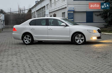 Лифтбек Skoda Superb 2011 в Ровно