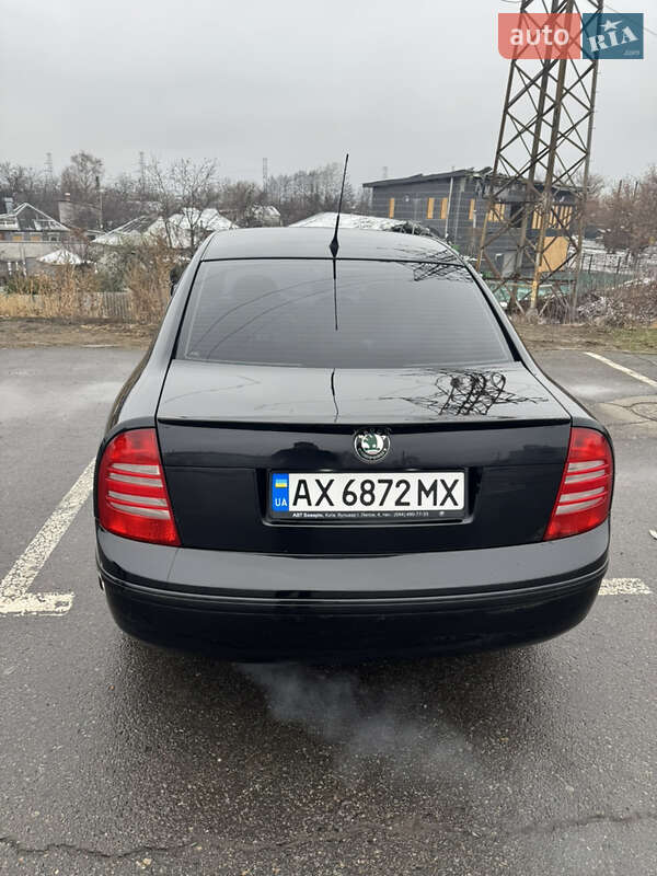 Лифтбек Skoda Superb 2006 в Харькове