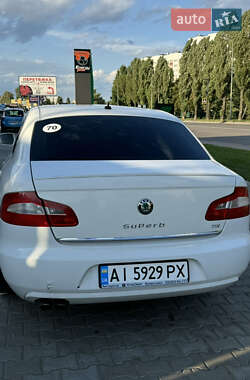 Лифтбек Skoda Superb 2010 в Софиевской Борщаговке