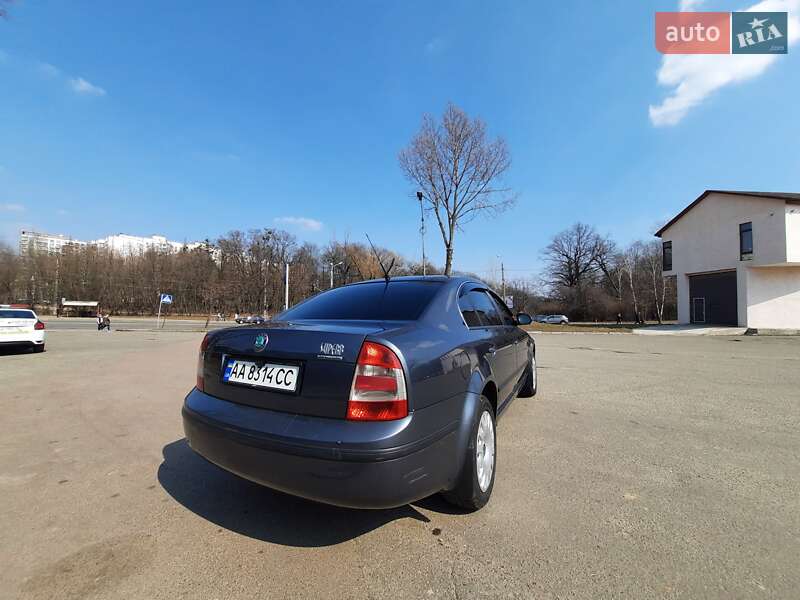 Лифтбек Skoda Superb 2007 в Черкассах