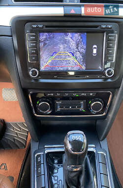Лифтбек Skoda Superb 2013 в 