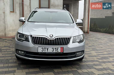 Універсал Skoda Superb 2015 в Мукачевому