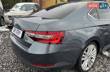 Ліфтбек Skoda Superb 2016 в Стрию