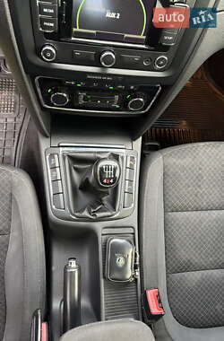 Универсал Skoda Superb 2014 в 