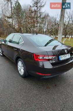 Лифтбек Skoda Superb 2017 в Ровно