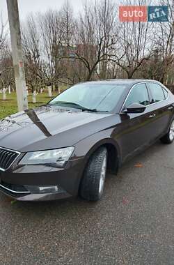 Лифтбек Skoda Superb 2017 в Ровно