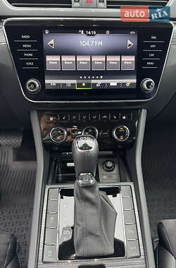 Лифтбек Skoda Superb 2022 в 