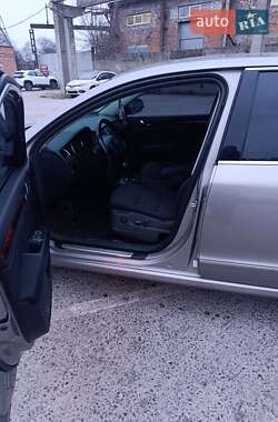 Лифтбек Skoda Superb 2009 в 