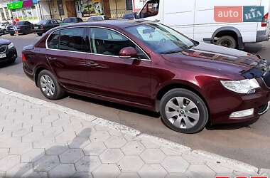 Лифтбек Skoda Superb 2011 в 
