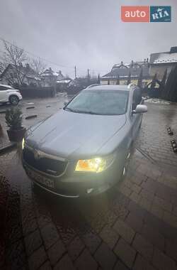 Універсал Skoda Superb 2011 в Радивиліві