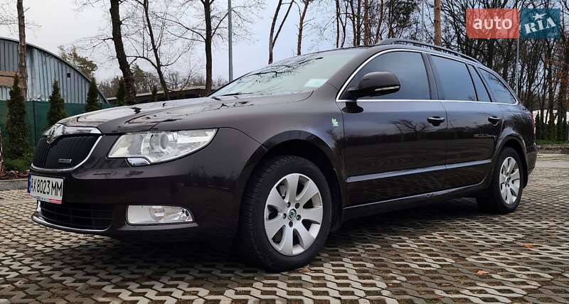 Универсал Skoda Superb 2012 в Харькове