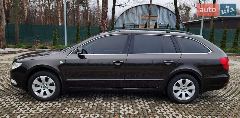Универсал Skoda Superb 2012 в Харькове