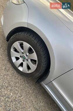 Ліфтбек Skoda Superb 2012 в 