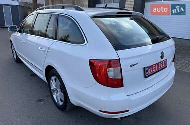 Універсал Skoda Superb 2010 в Луцьку