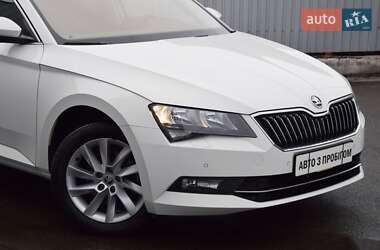 Лифтбек Skoda Superb 2019 в Киеве