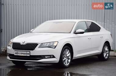 Лифтбек Skoda Superb 2019 в Киеве