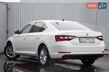 Лифтбек Skoda Superb 2019 в Киеве