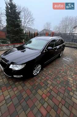 Універсал Skoda Superb 2010 в Самборі