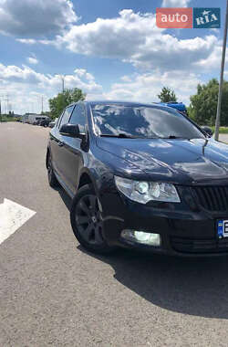 Лифтбек Skoda Superb 2010 в 