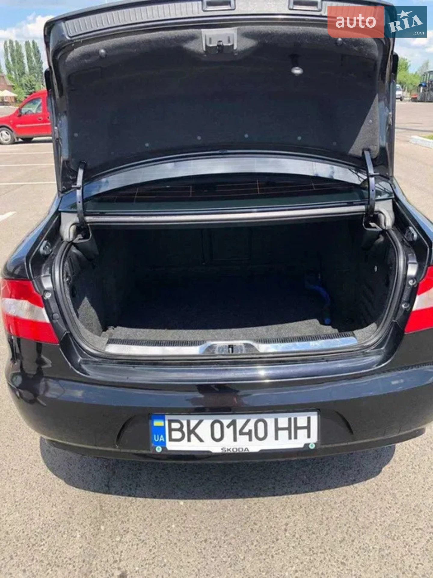 2010 Skoda Superb - мініатюра 6
