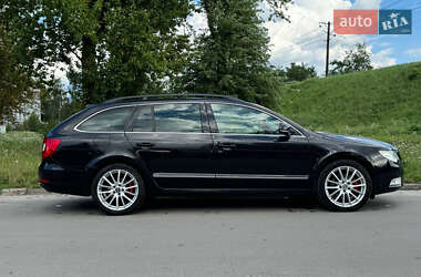 Універсал Skoda Superb 2011 в Львові