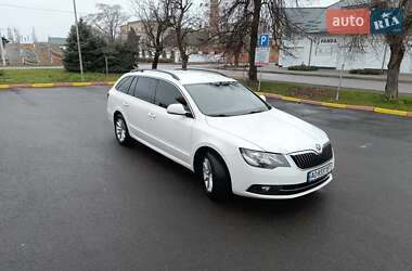 Універсал Skoda Superb 2014 в 