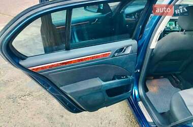 Лифтбек Skoda Superb 2012 в 
