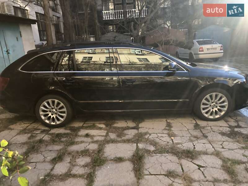 Універсал Skoda Superb 2015 в Одесі