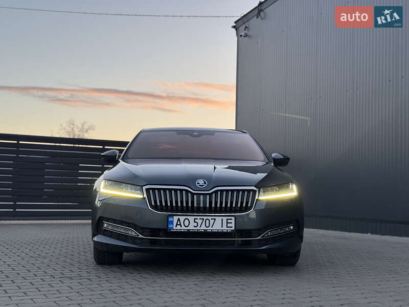 Лифтбек Skoda Superb 2019 в Мукачево