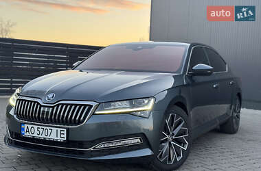 Ліфтбек Skoda Superb 2019 в 