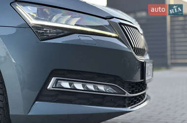 Ліфтбек Skoda Superb 2019 в 
