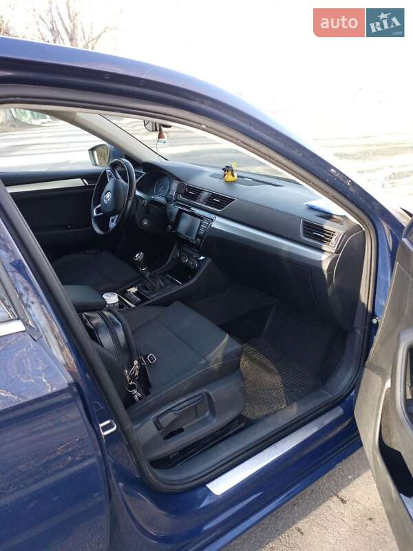 Лифтбек Skoda Superb 2016 в Ладыжине