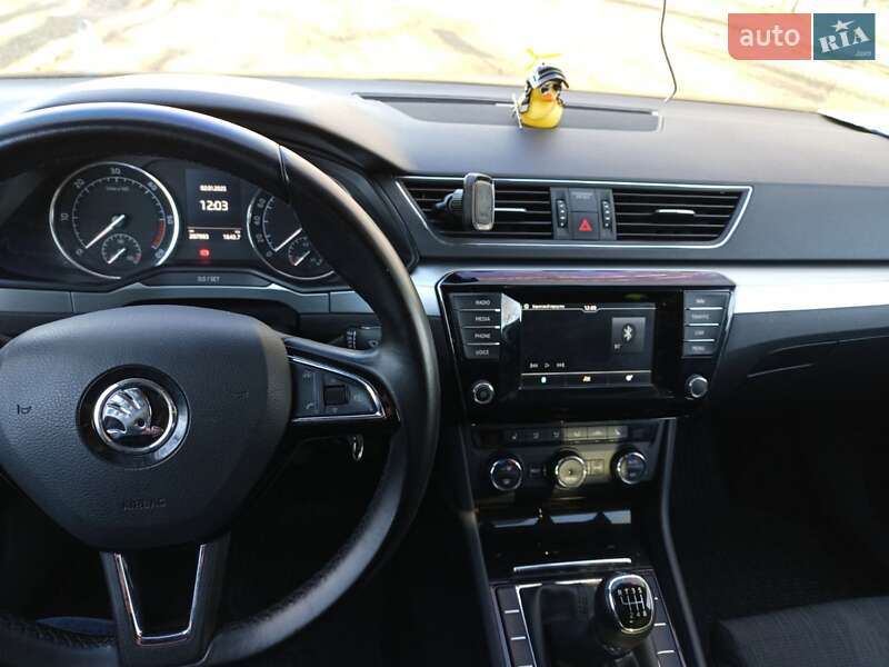 Лифтбек Skoda Superb 2016 в Ладыжине