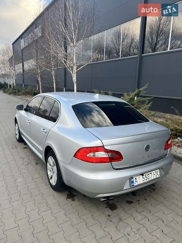 Лифтбек Skoda Superb 2010 в Киеве