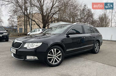 Универсал Skoda Superb 2011 в Киеве