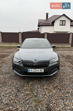 Лифтбек Skoda Superb 2021 в Киеве