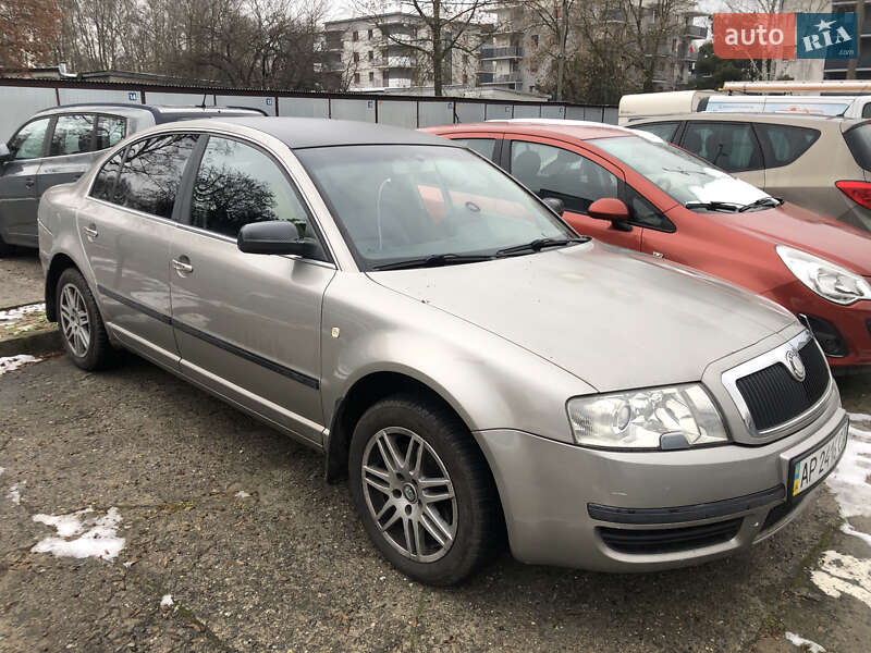 Лифтбек Skoda Superb 2006 в Запорожье
