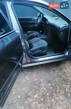 Лифтбек Skoda Superb 2002 в 