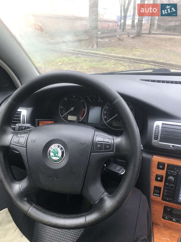 Лифтбек Skoda Superb 2007 в Запорожье