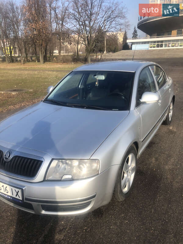 Лифтбек Skoda Superb 2007 в Запорожье