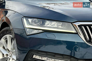 Лифтбек Skoda Superb 2020 в Дрогобыче