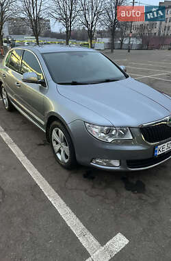 Ліфтбек Skoda Superb 2011 в Кривому Розі