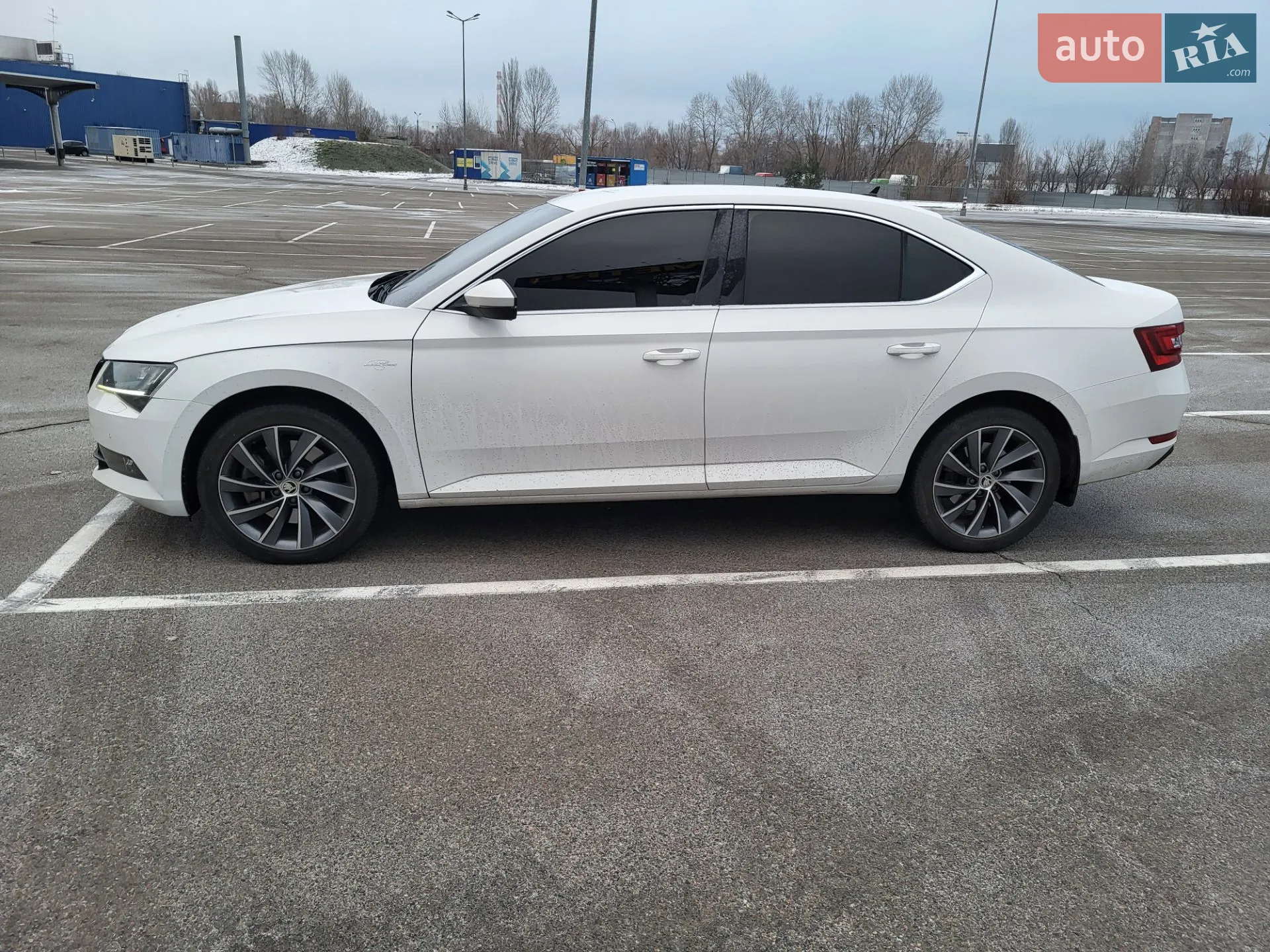 2017 Skoda Superb - мініатюра 12