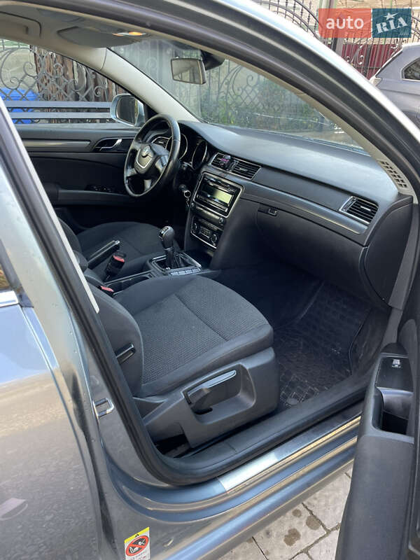 Лифтбек Skoda Superb 2008 в Ужгороде