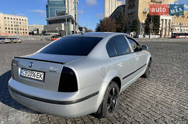Лифтбек Skoda Superb 2007 в 