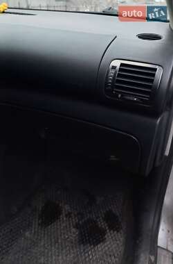Лифтбек Skoda Superb 2002 в 