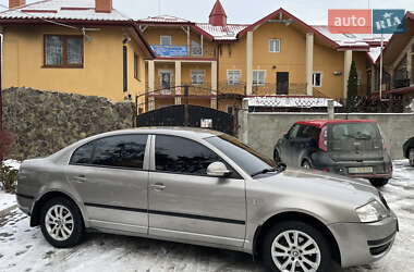 Лифтбек Skoda Superb 2008 в Львове